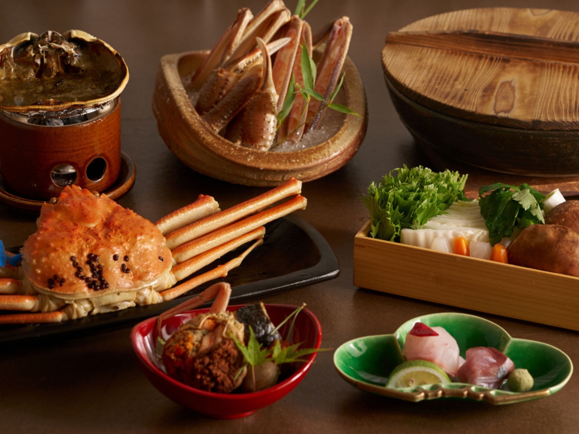 活松葉蟹をお一人様二杯の蟹尽くしは鍋料理メイン