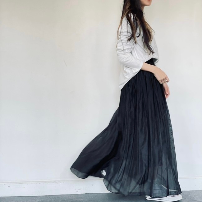 【ENTO】オーガンジープリーツスカート15,400円(税込)