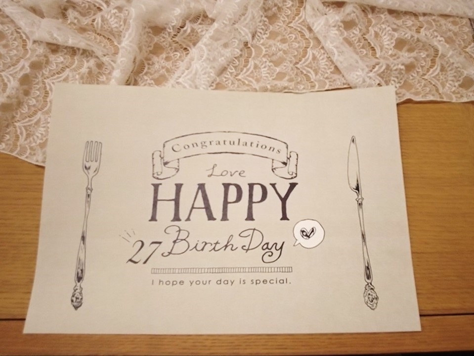 その会ごと(パーティー仕様)にカスタマイズ ※画像:主役の年齢を印刷