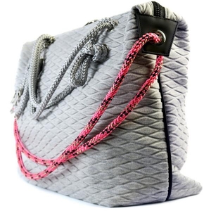 1zRYPvKiHjWm4nrLw6TN.jpg?w=940&h=940