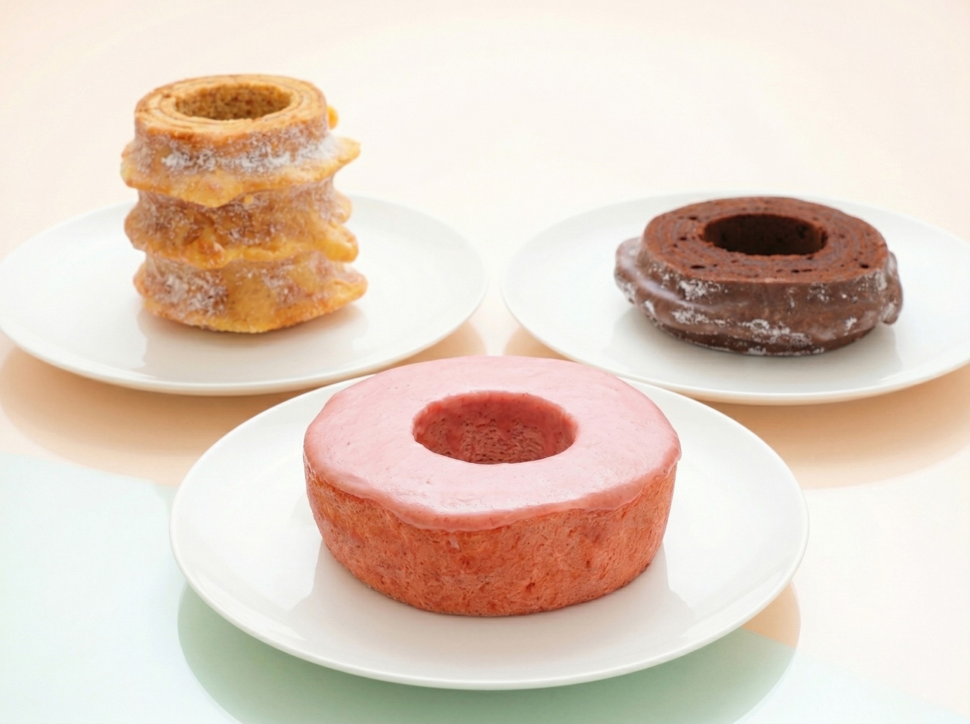 【ノウフク・アワード2025最高賞受賞】愛知・犬山のココトモファームが金山駅「イコマイ」に4/1より限定出店！「贅沢バウムウイングいちご」など、自家製米粉100%の極上バウムを展開