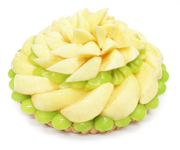 桃とマスカットのケーキ