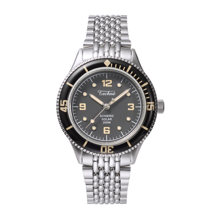 Night Black - 37,400円(税込)