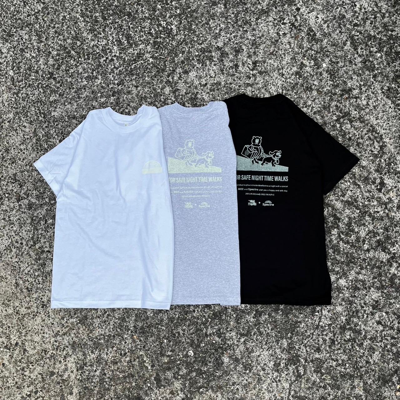 左からホワイト・グレー・ブラック