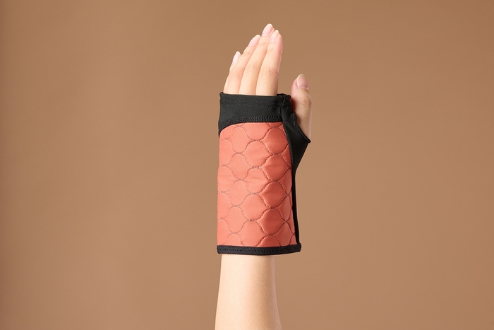 ▲発熱ウォーマー キルト 手くび用