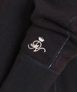 2M3IjBD89IW9vR34dY5a.jpg?w=940&h=940