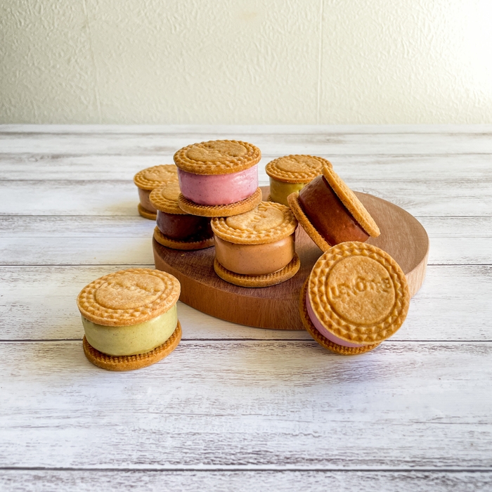 ビスキュイ・フーレ４個入(2,916円)