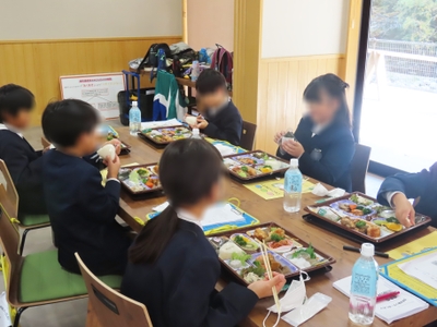 2OGOWEP9V0dLj9qk0Lr9.JPG?w=940&h=940