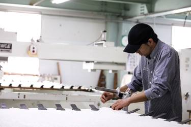 【工場紹介】ディーブレスグループ・丸三綿業株式会社の製造現場をYouTubeで公開、「とろけるふとん」の舞台裏を初公開