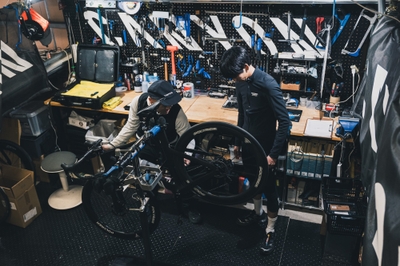 メカニックサービスも提供　写真：CHABECK / キャニオンバイシクルズ・ジャパン株式会社