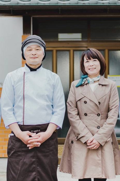 (左) パティシエ・小松 幸一/(右) オーナー・山川 律子
