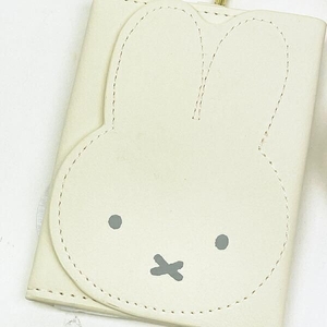 ミッフィーリールパスケース
