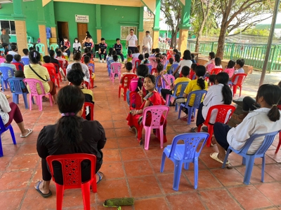 児童養護施設でも子どもたちと交流しました