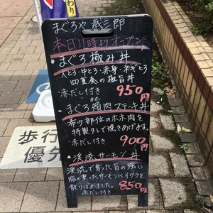 2bzddinEYZKxSBYzJruu.jpg?w=940&h=940