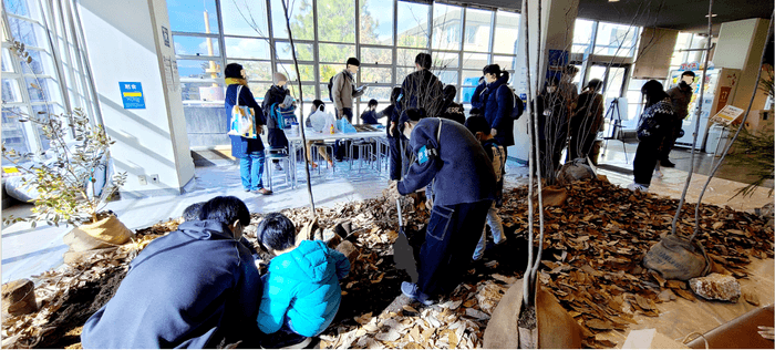 今年2月「科博連サイエンスフェスティバル」で地球研と村松ゼミが出展した里山ブース