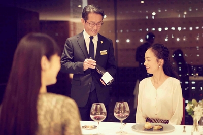 2dW4856KShHuxd3uCmNL.jpg?w=940&h=940