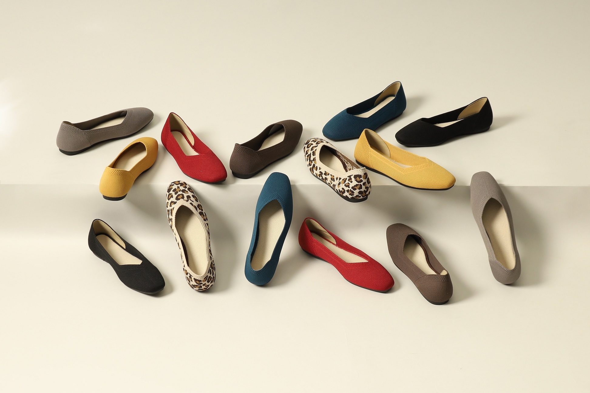 SHOO・LA・RUE(シューラルー) 大人気の 洗える“ニットパンプス” バージョンアップした秋の新作が登場!