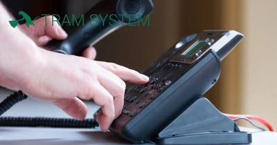 無駄な電話の取り次ぎをなくす方法!電話対応を効率化するクラウドPBXも紹介