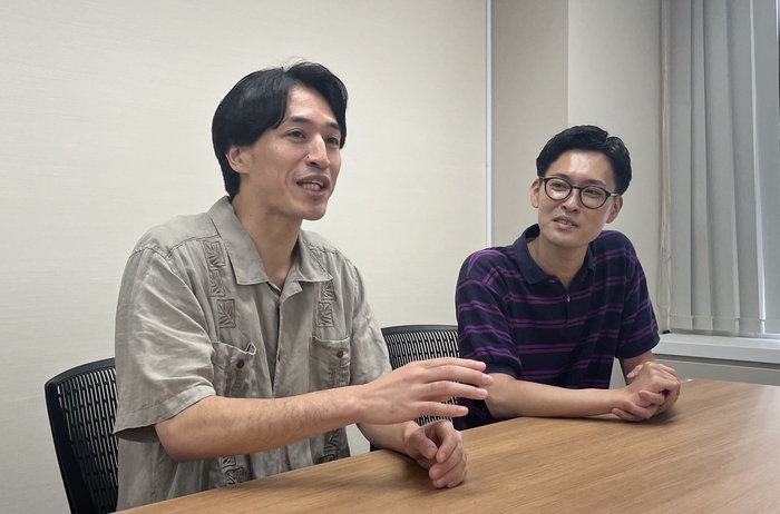 中野文也(トワイライト渚)、カミノシュウヘイ(トワイライト渚)