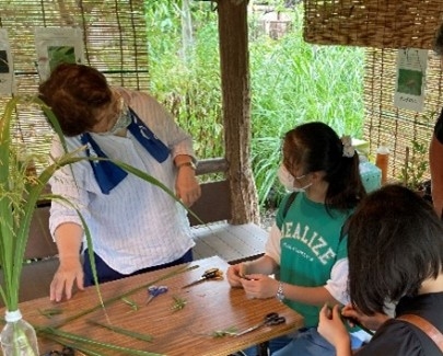 昨年の「虫細工教室」の様子