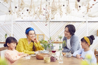 2qht5pJk10jcLuKGVae5.jpg?w=940&h=940