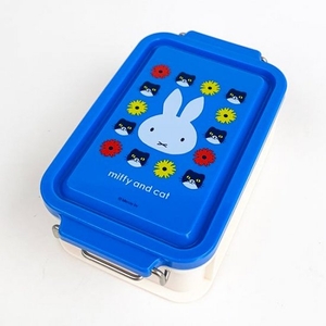 2t3P209b9q5Os9SzRyyM.jpg?w=940&h=940