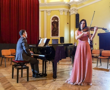 2t7GMYa2StqOQ7qqtn61.jpg?w=940&h=940