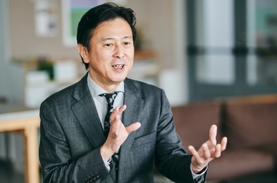 2xLynPh5Bju5UoHHZErk.jpg?w=940&h=940