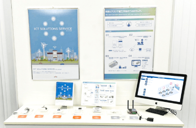 コラボレーション・ショールーム内には、無線・電池レスデバイスを活用した、社会課題解決の仕組みを説明するパネルが多数展示されている(画像提供/ニフコ)