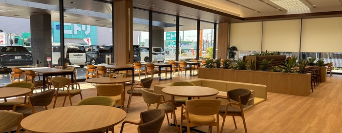 Honda Cars 埼玉中 岩槻店 新店舗内観