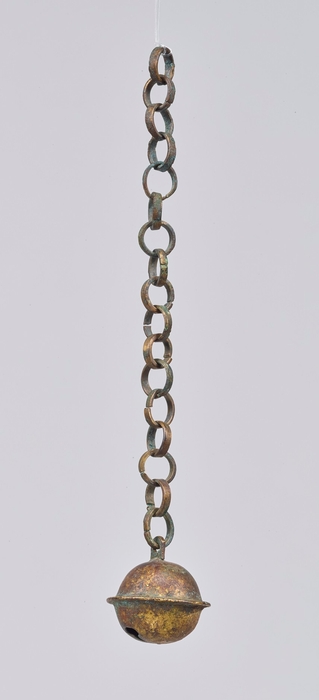 画像6. 迦楼羅面 鎖付金銅鈴 (飛鳥時代・7世紀) 東京国立博物館蔵