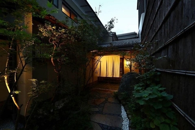 3LxJDCtqETonyu6kPx30.jpeg?w=940&h=940