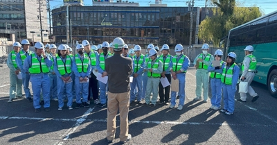 令和6年（2024年）に実施した4年生の校外学習の様子