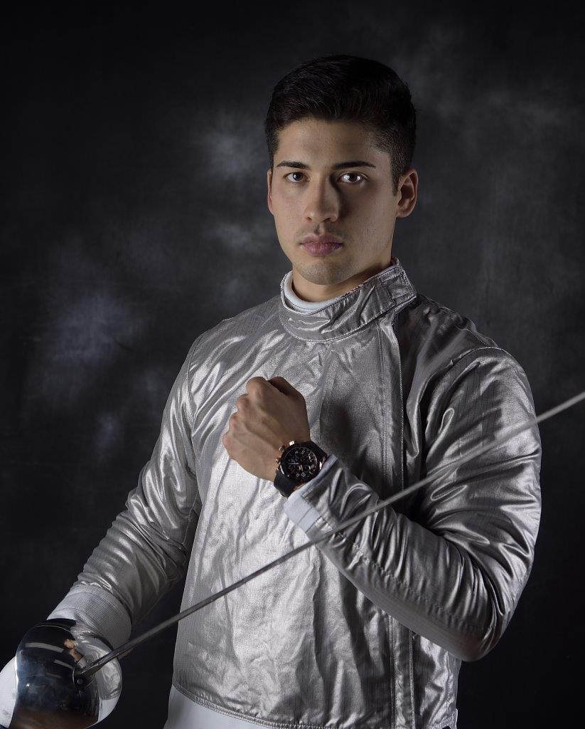 フェンシングサーブル日本代表、ストリーツ 海飛選手が スイス時計