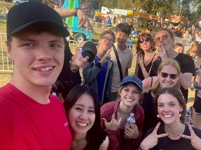 3ZErmRvM3dTO2gFIAD5u.jpg?w=940&h=940