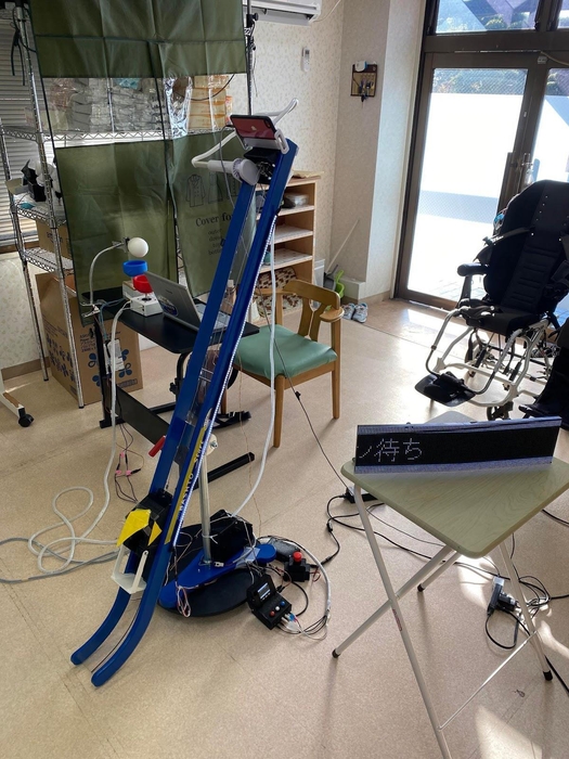 オンラインボッチャで使用するマシン 出場者たちは遠隔でマシンを操作し大会に挑む