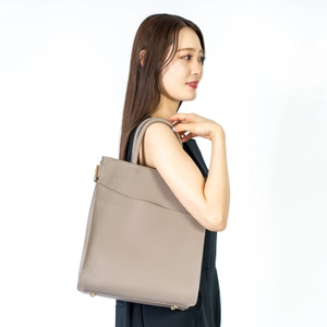 12月1日に年末BIG SALE開催決定！ UETAKEの本革バッグが全品45％OFF　 ウエタケ発ファクトリーブランドの感謝セール！