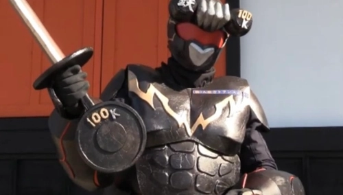 昨今問題の運送会社の実態をドラマ化、大東賢監督作品 「～運送ドラゴン～パワード人間バトルクーリエ」が 関西から関東に進出！