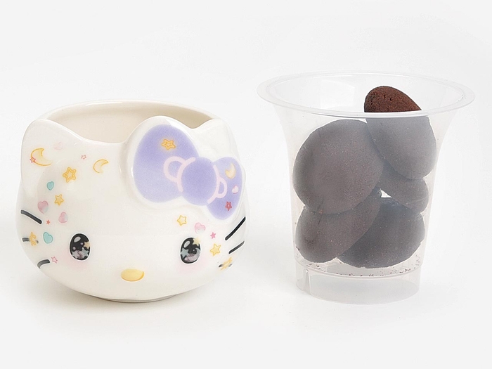 陶器付きのスイーツ パープル ココアクッキー イメージ画像