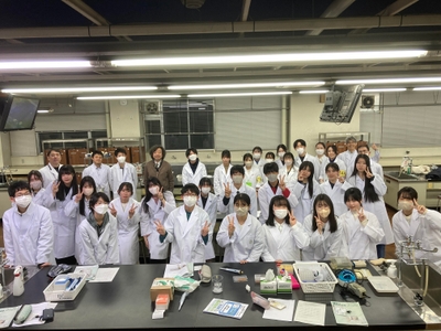 3piLcxlii0EPW4s2vIsu.jpg?w=940&h=940