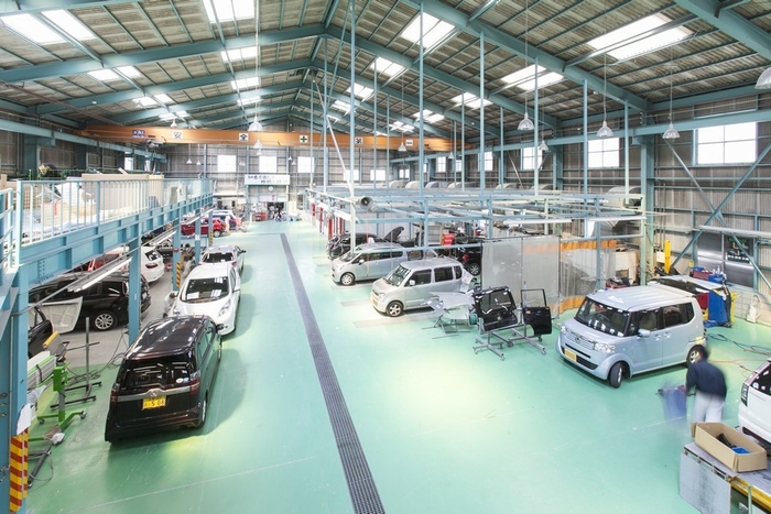 株式会社 新和自動車 工場内観