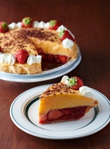 ストロベリークリームパイ　790円（税込）