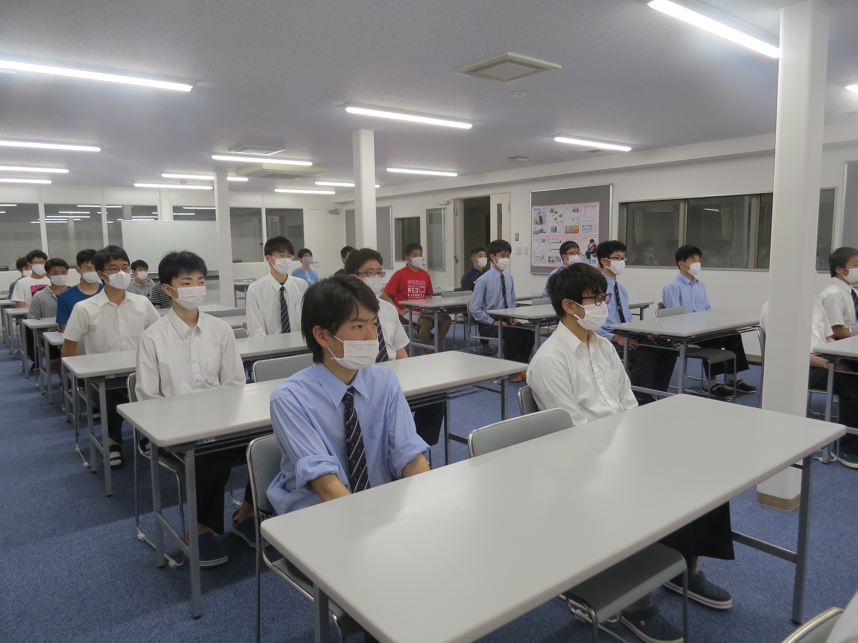 <中学3年生対象 麗澤高校寮宿泊体験>寮に泊まり、共同生活を通して自分と学校を知る