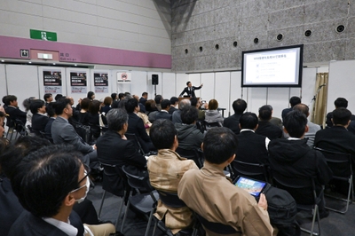 4AWG8tf4bcJJUTk73rlV.jpg?w=940&h=940