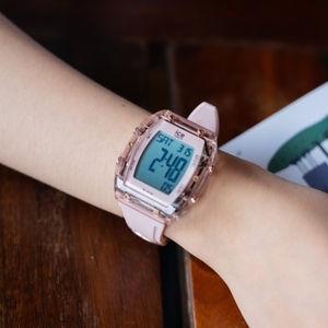 4FGr1NQb0nrObrLe27Zx.jpg?w=940&h=940