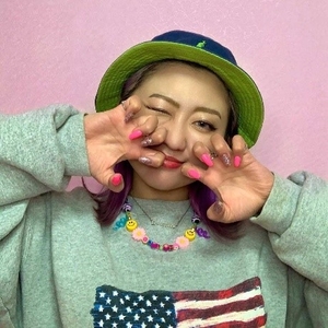 4FUZu3Yyi85jwc2zxJOl.jpg?w=940&h=940