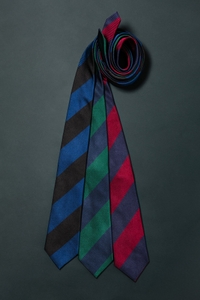 価格：各￥17,600（税込み）