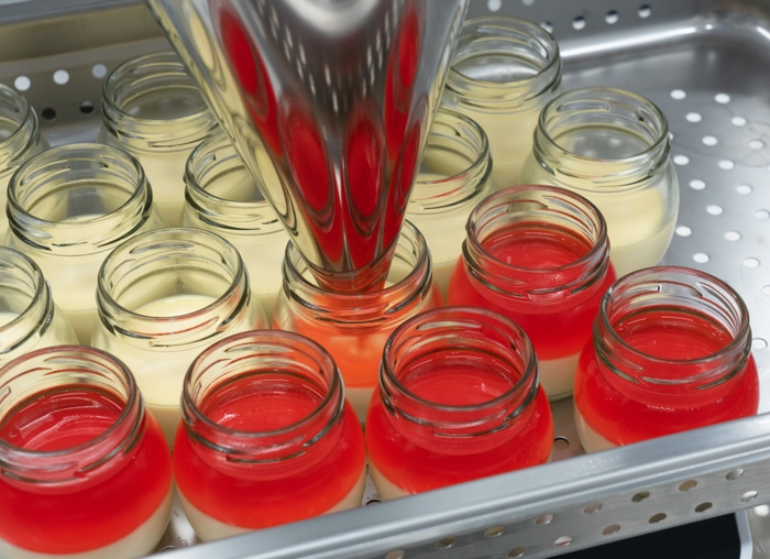 福分ぷりん製造の様子