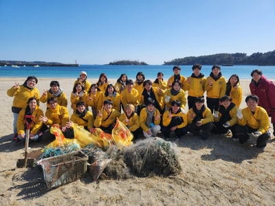 約10㌔のごみを回収