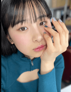 茅乃碧依（かやのあおい）